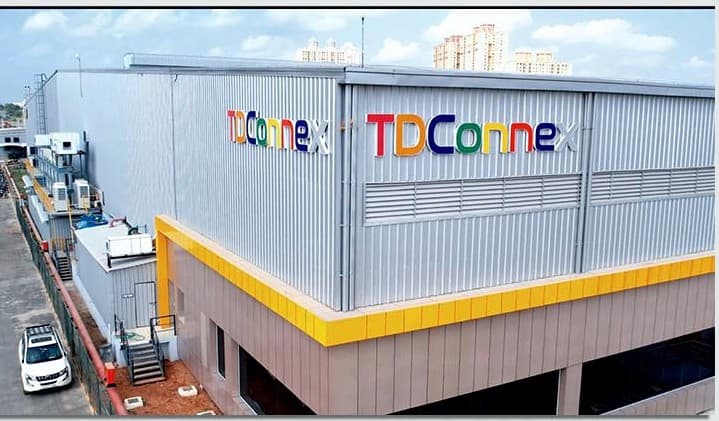 TDConneX façade with brand signage